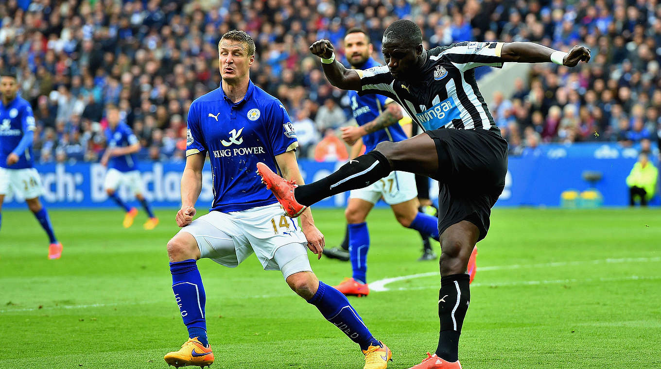 Huth's Leicester are edging closer to safety in the Premier League © 2015 Getty Images