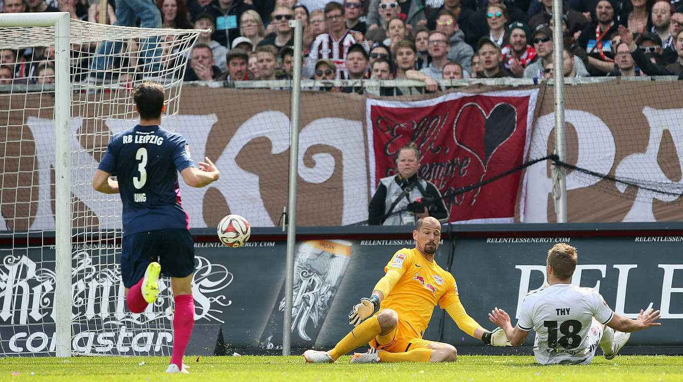 Lennart Thy's goal was enough for St. Pauli to beat RB Leipzig © imago/Picture Point