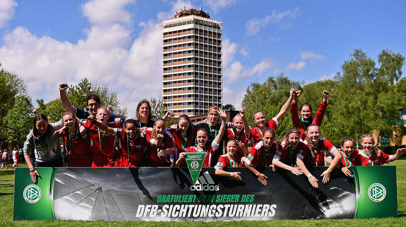 Ungeschlagener Turniersieger: die U 14-Juniorinnen aus Württemberg © 2015 Getty Images