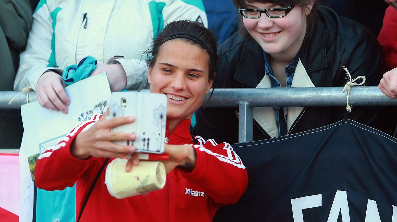 Erinnerungsbilder garantiert: Fotokünstlerin Dzsenifer Marozsan. © Getty Images