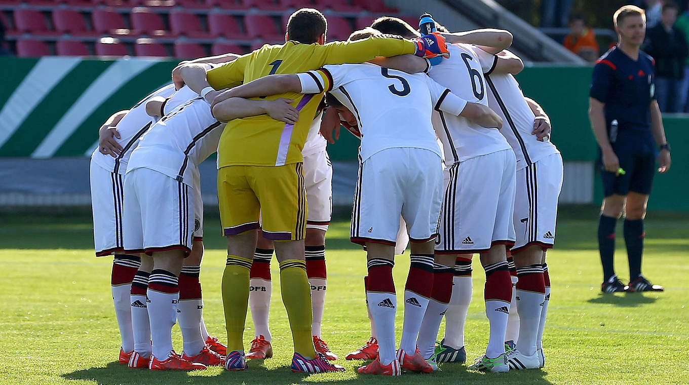 Stehen vor ihrem letzten Länderspiel in dieser Saison: U 18-Junioren © 2015 Getty Images