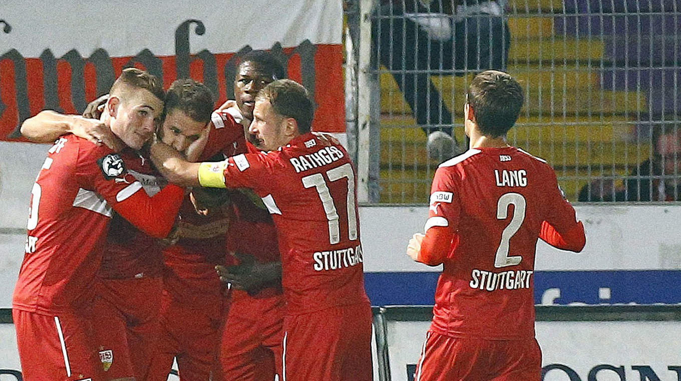 Wichtige Zähler im Abstiegskampf: VfB II ringt Hansa Rostock nieder © 2014 Getty Images