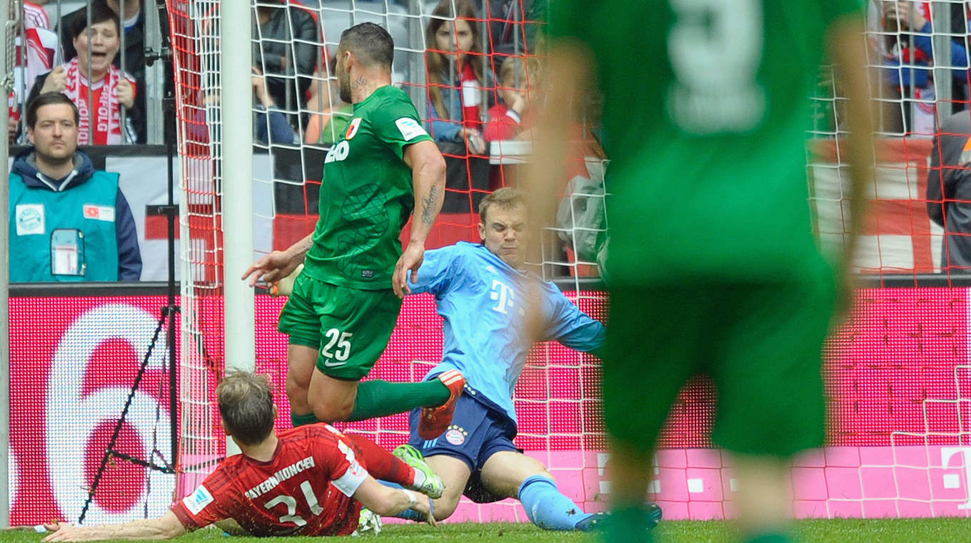 Bobadilla fired Augsburg to victory in Munich © 2015 Getty Images