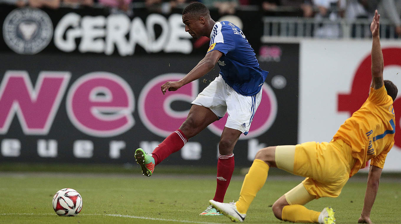 Fest verpflichtet von Holstein Kiel: Paderborn-Leihgabe Saliou Sané (l.) © 2014 Getty Images