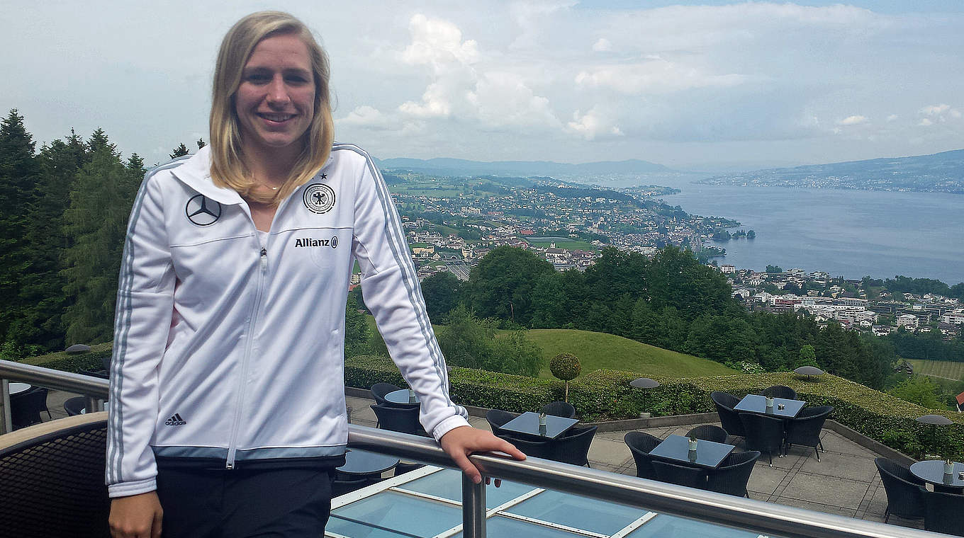 Die jüngste Spielerin im DFB-Aufgebot: Pauline Bremer im WM-Camp in der Schweiz © DFB