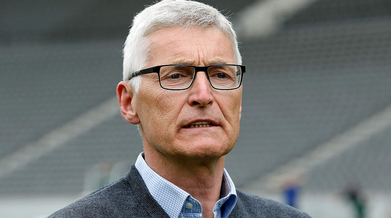 Ist als Leiter im DFB-Schiedsrichterwesen für das "Hawk-Eye": Lutz Michael Fröhlich © 2015 Getty Images