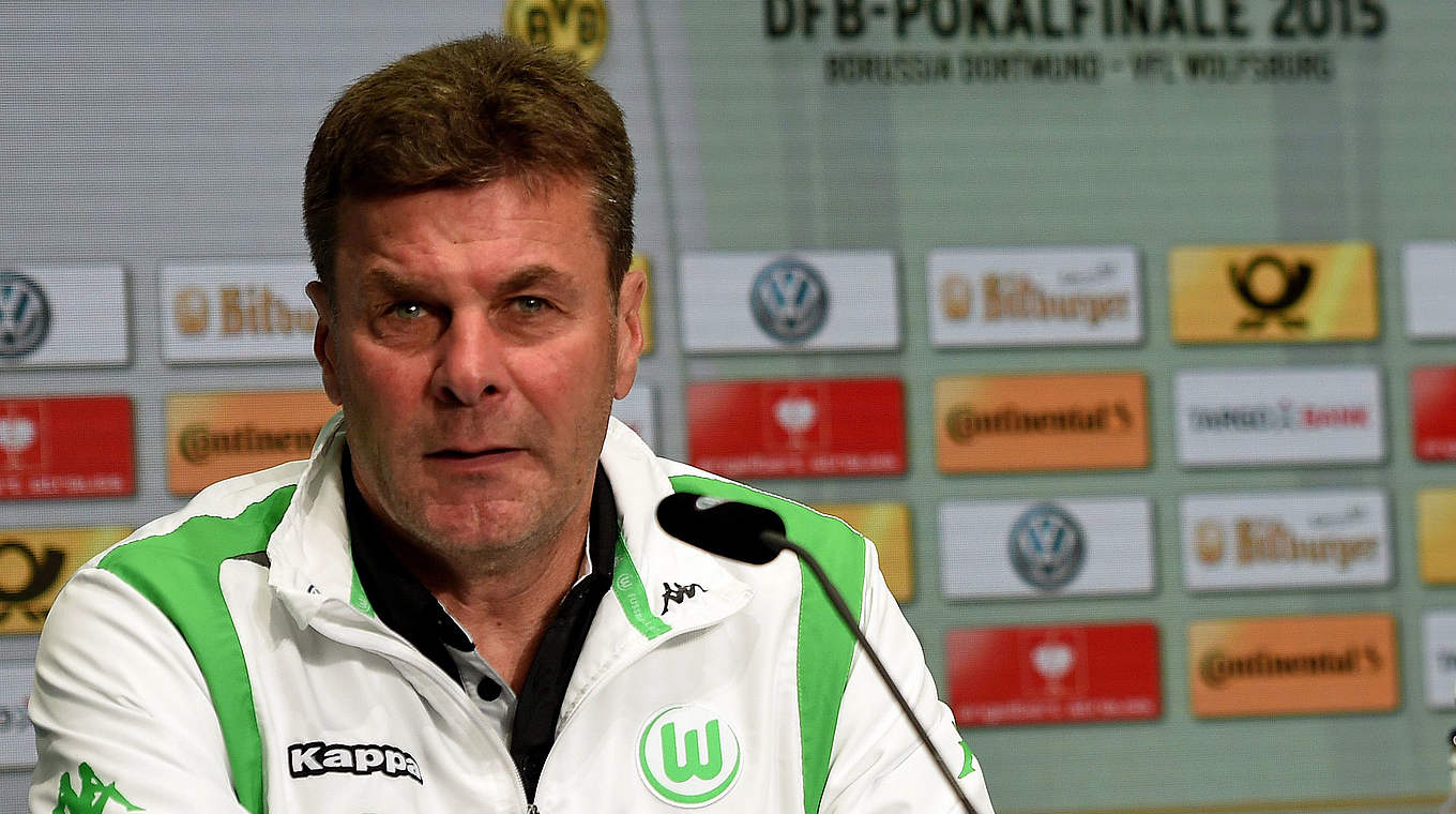 VfL-Trainer Hecking: "Wer weniger Fehler macht, wird's richten" © 2015 Getty Images