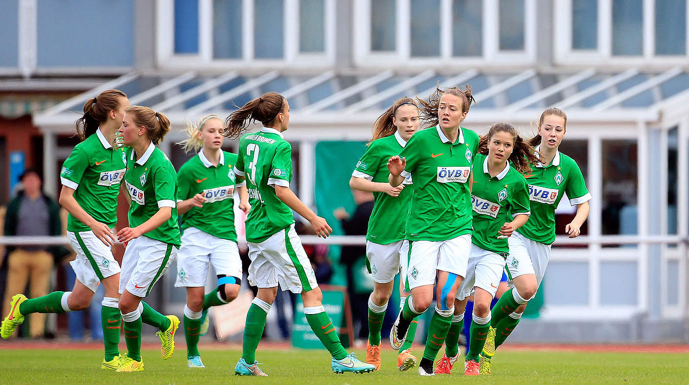 Zwischenzeitlicher Anschluss durch Stefanie Sanders (3.v.r.) reicht nicht: Werder Bremen © 2015 Getty Images