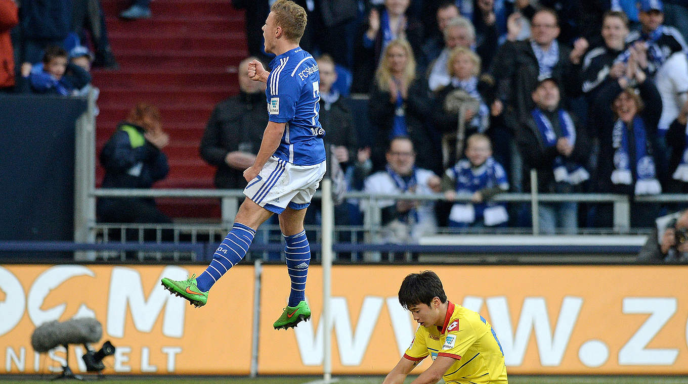 Meyer jubelt über eines von bisher 13 Bundesliga-Toren für Königsblau © 2015 Getty Images