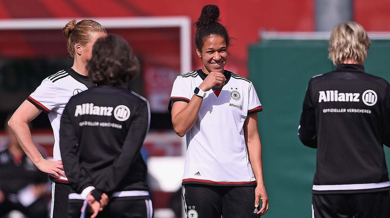 Sasic on the Ivory Coast: "I know them from the sticker book" © 2015 Getty Images