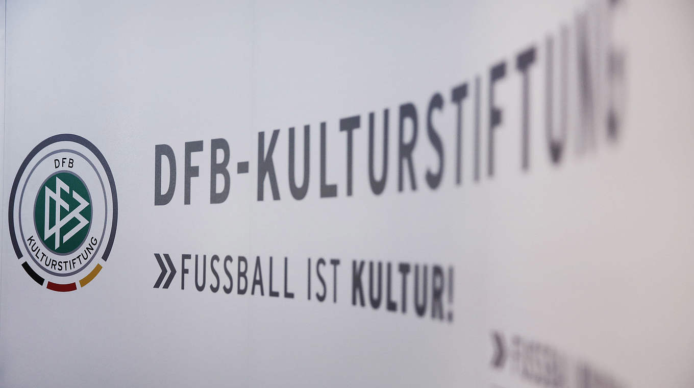 Die DFB-Kulturstiftung informiert unter anderem über die (Fußball-)Geschichte Prags © 2013 Getty Images