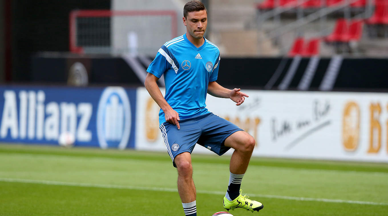 Jonas Hector prepares for his homecoming in Cologne.  © 2015 Getty Images
