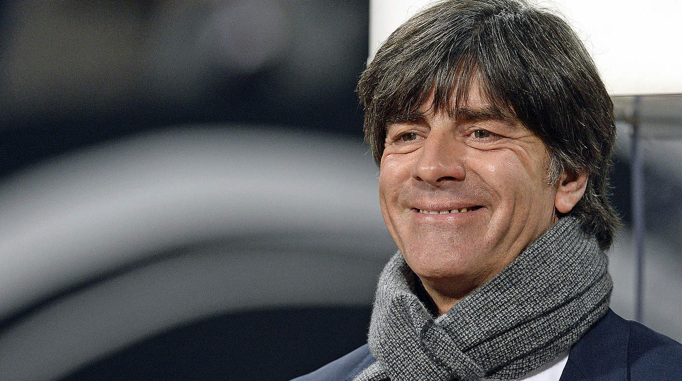 Glücklich nach dem Sieg im November: Joachim Löw steht vor seinem 122. Spiel © 