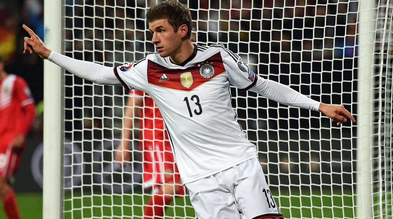 Doppeltorschütze im ersten Aufeinandertreffen: Thomas Müller © 2014 Getty Images