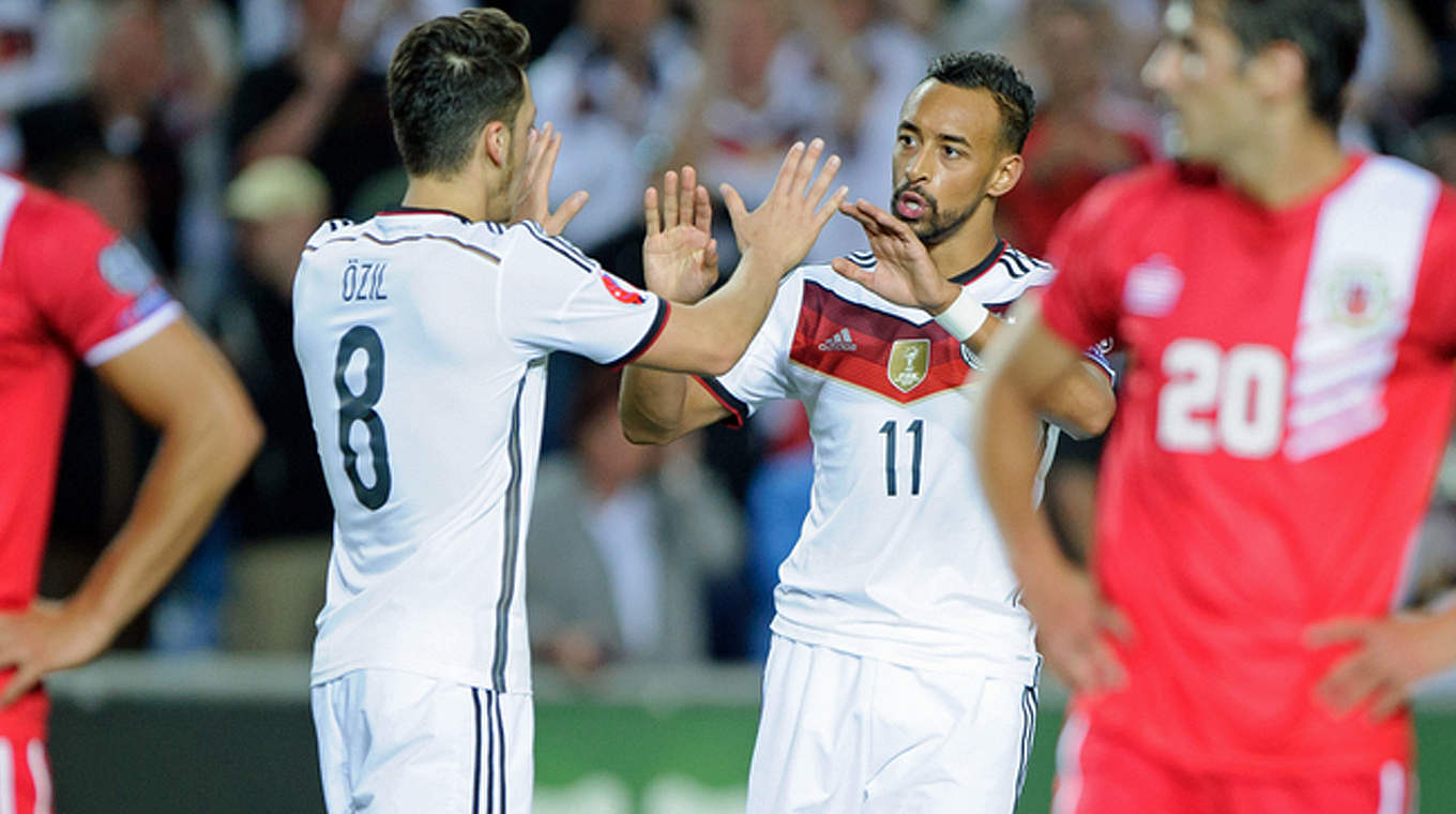 Erster Treffer für "Die Mannschaft": Karim Bellarabi (2.v.r.) © GES/Marvin Guengoer