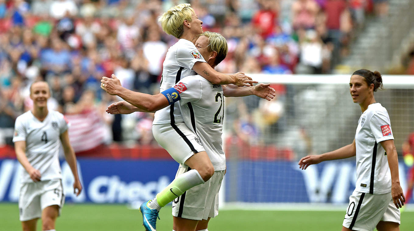 Gruppensieg dank Torschützin Abby Wambach (2.v.r.): Die USA bezwingen Nigeria 1:0 © 2015 Getty Images