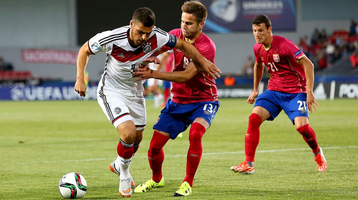 Kapitän Kevin Volland (l.): "In meinem Brief stand, dass mein Verein stolz auf mich ist" © 2015 Getty Images