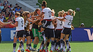Germany celebrate passage to quarter finals © 2015 Getty Images
