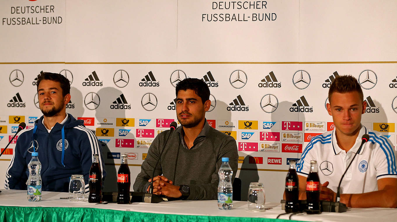 Younes and Kimmich at the press conference in Prague © 2015 Getty Images