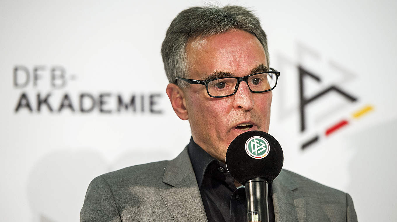 Helmut Sandrock: "Frankfurt und der DFB – das gehört einfach zusammen" © 2015 Getty Images
