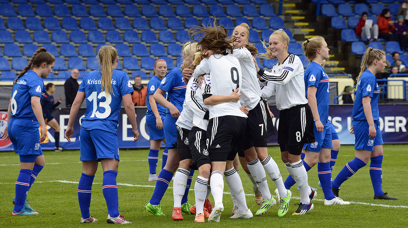Jubel bei der deutschen U 17: EM-Auftaktsieg gegen Island © 2015 Getty Images