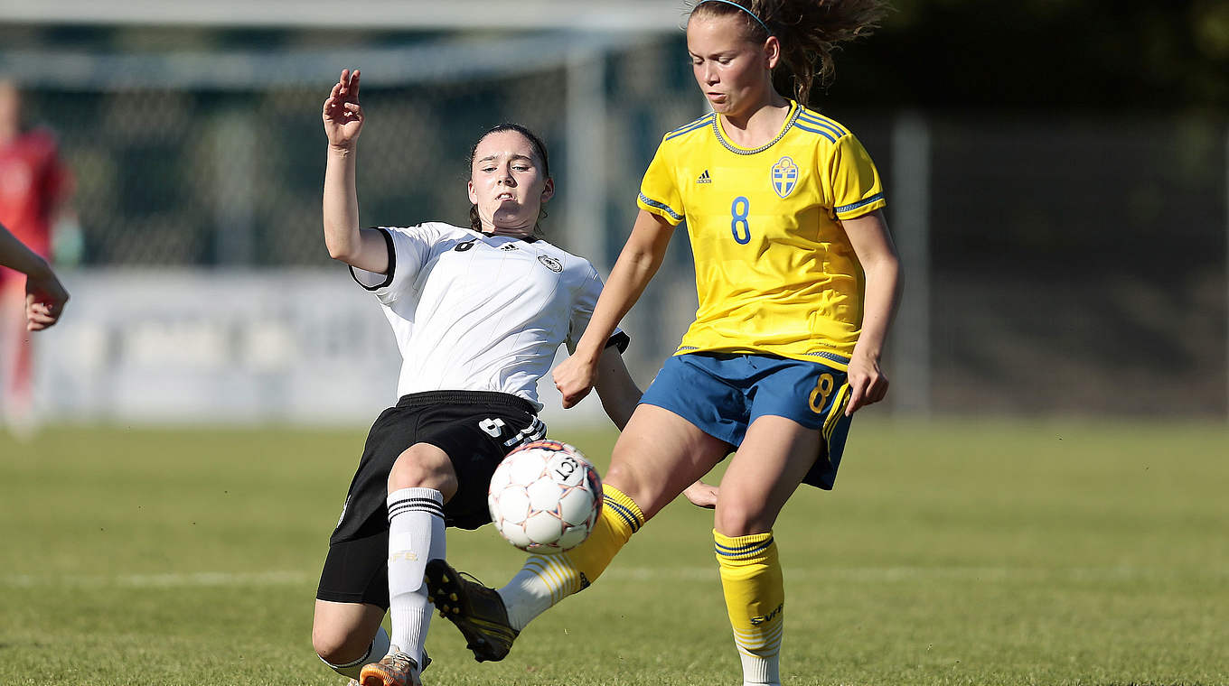 Überzeugende Auftritte: Lena Reiter (l.) und die deutschen U 16-Juniorinnen © 2015 Getty Images