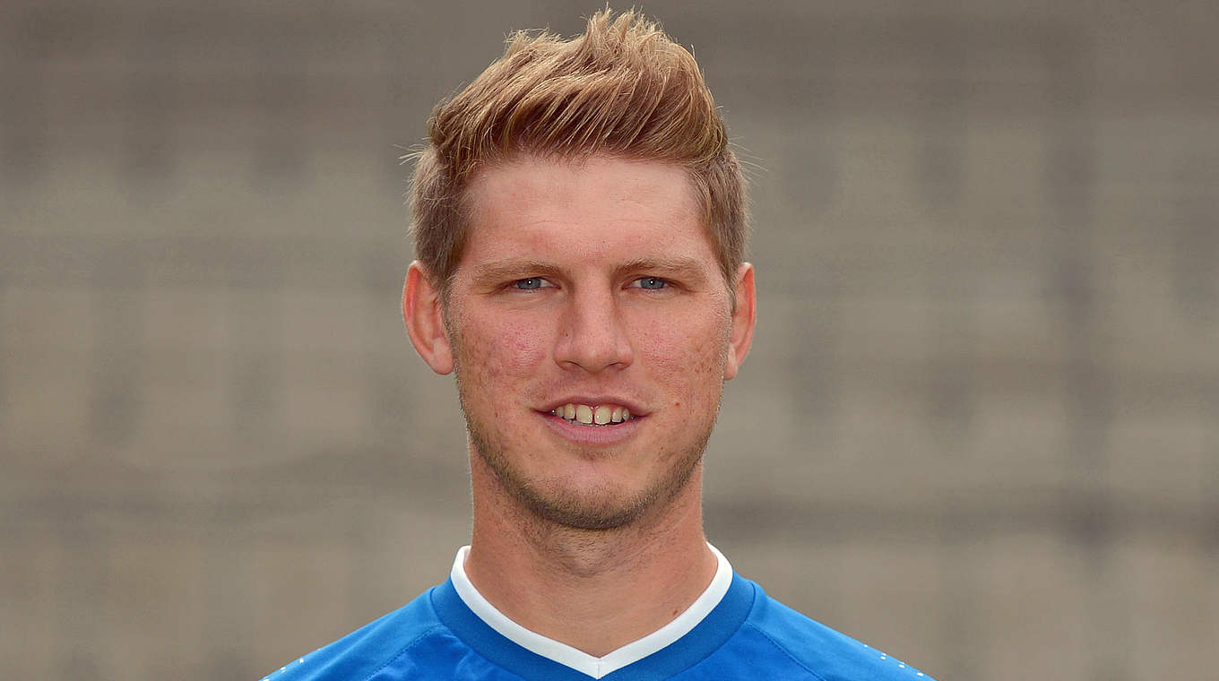 Verlängert seinen Vertrag bis 2019 in Bielefeld:  Fabian Klos © 2013 Getty Images