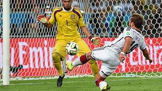 13.07.2014: Götze trifft zum 1:0 gegen Argentinien - Deutschland wird zum vierten Mal Weltmeister © Getty Images