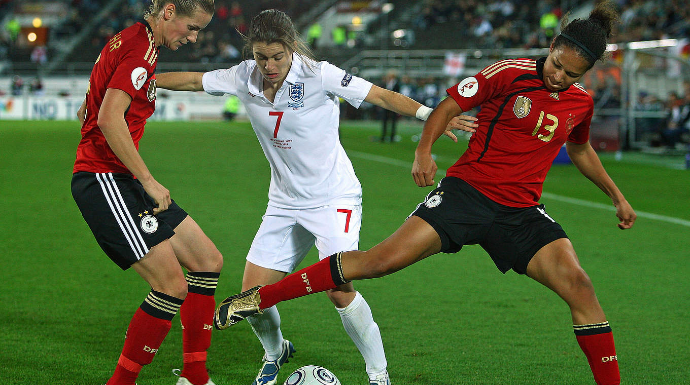 Erster EM-Titel 2009: Šašić wird im Finale gegen England eingewechselt © 2009 Getty Images