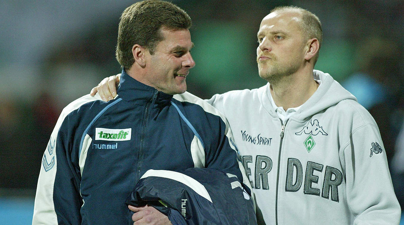 Opposing managers: Lübeck’s Hecking and Bremen’s Schaaf in the 2004 semi-final  © Bongarts