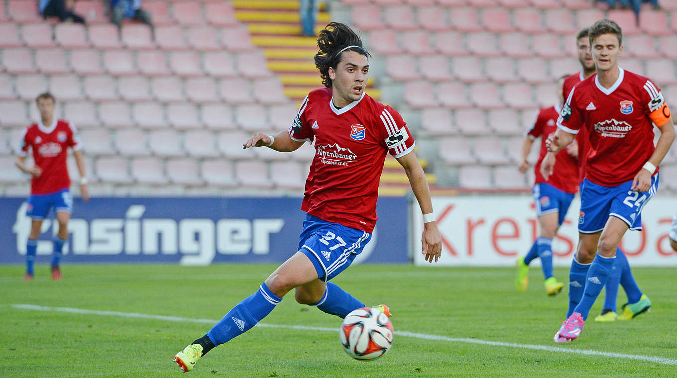 Kapitänsbinde: Markus Schwabl übernimmt in Aalen Verantwortung © 2014 Getty Images