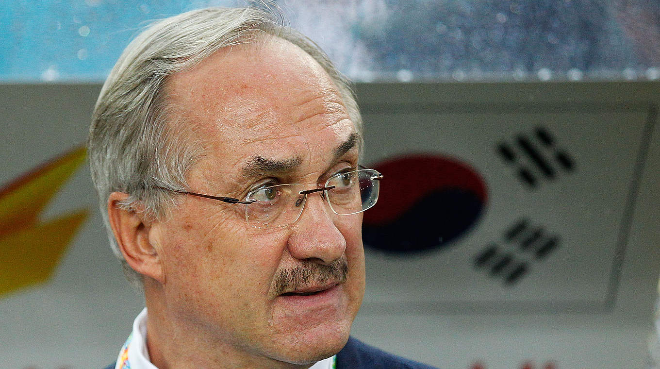 Bis 2000 Co-Trainer der DFB-Auswahl, heute Nationaltrainer Südkoreas: Uli Stielike © 2015 Getty Images