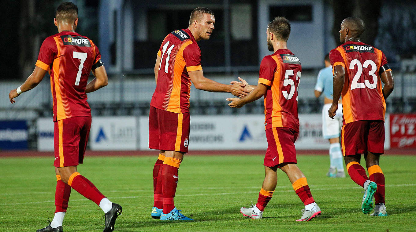 Lukas Podolski is congratulated on his first goal for Galatasaray © imago/GEPA pictures
