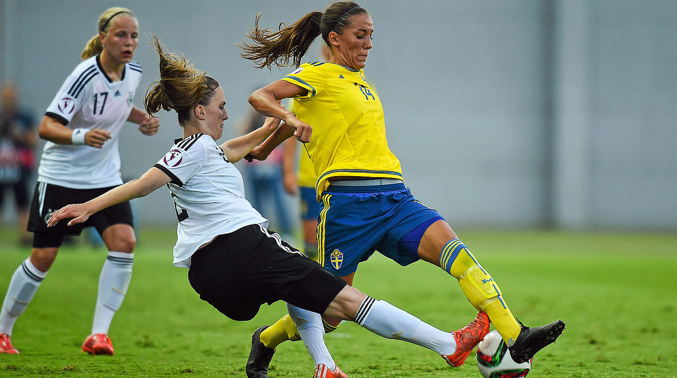 Michaela Brandenburg with a crunching tackle © ©SPORTSFILE