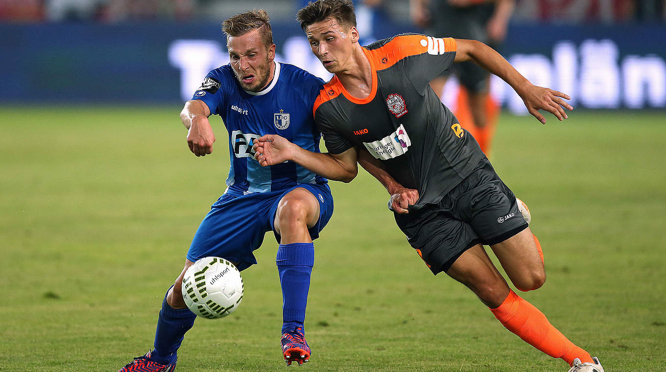 Lars Fuchs (l.): "Es geht für Magdeburg einzig und alleine um den Klassenerhalt" © 2015 Getty Images