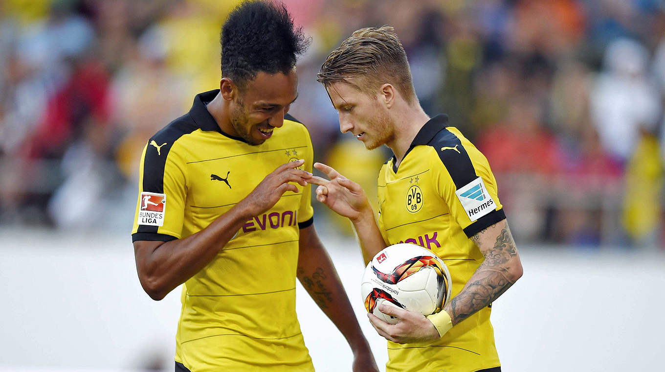 Torschützen unter sich: Aubameyang (l.) und Reus © imago/MIS