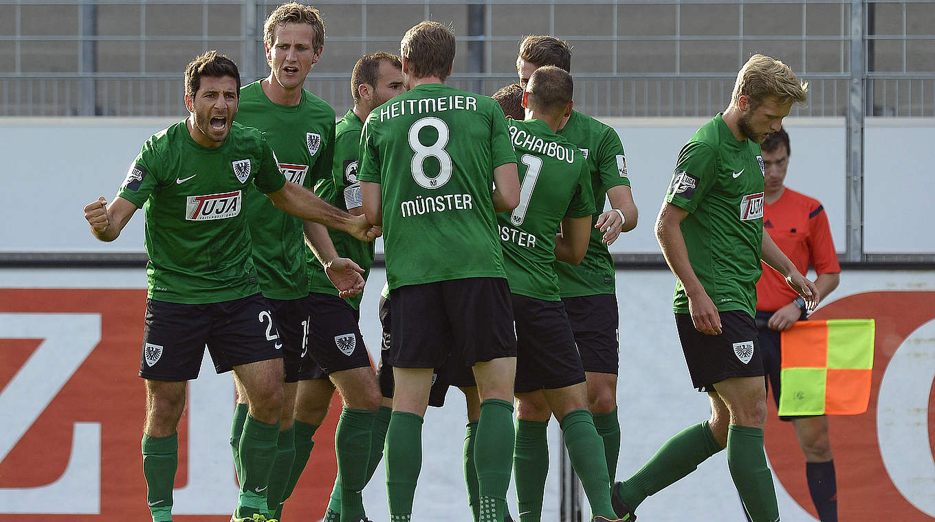 Sieg trotz Unterzahl: Preußen Münster entführt die Punkte aus Stuttgart © 2015 Getty Images