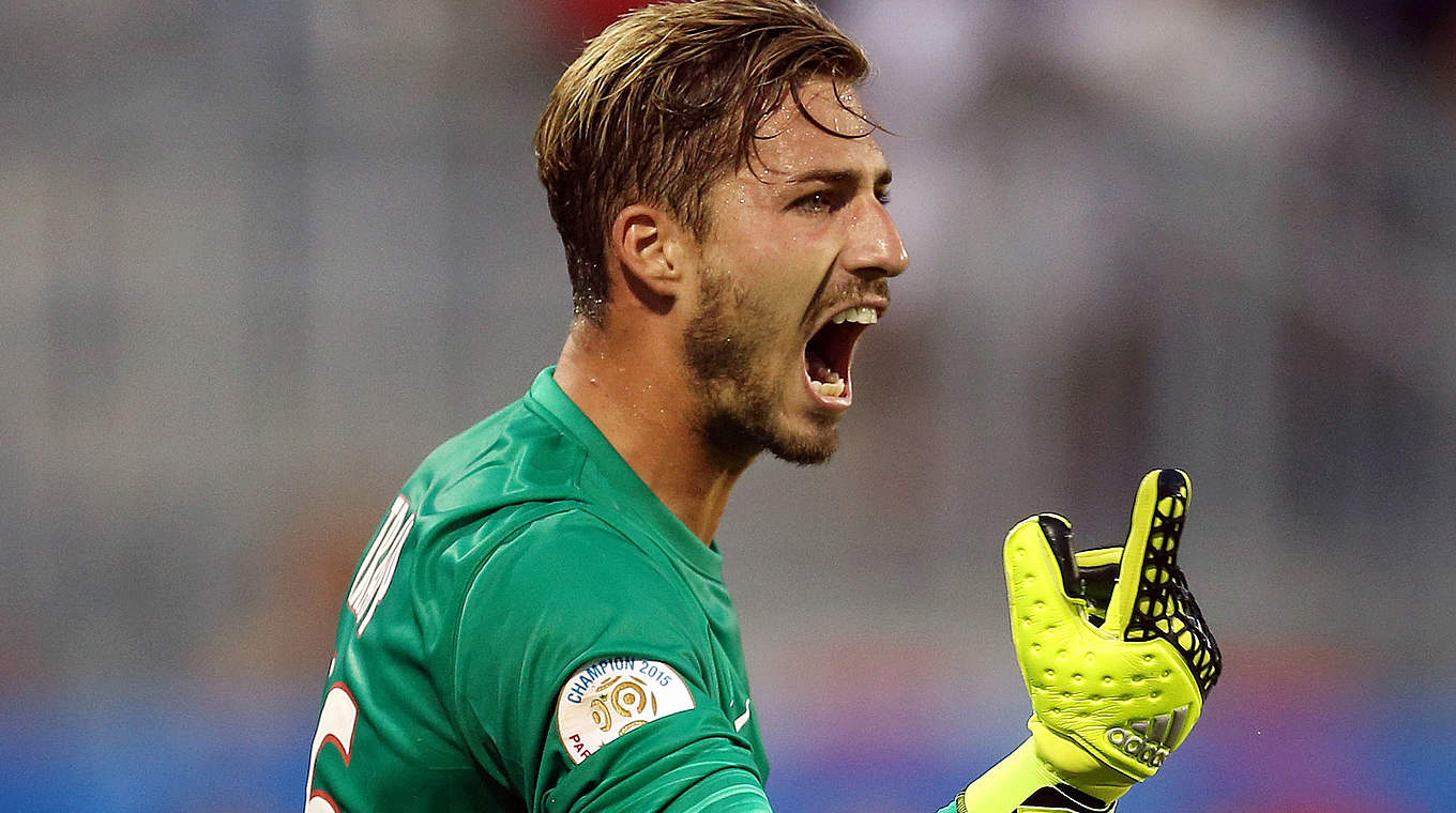 Erster Titel mit PSG: Kevin Trapp gewinnt den französischen Supercup © 2015 Getty Images