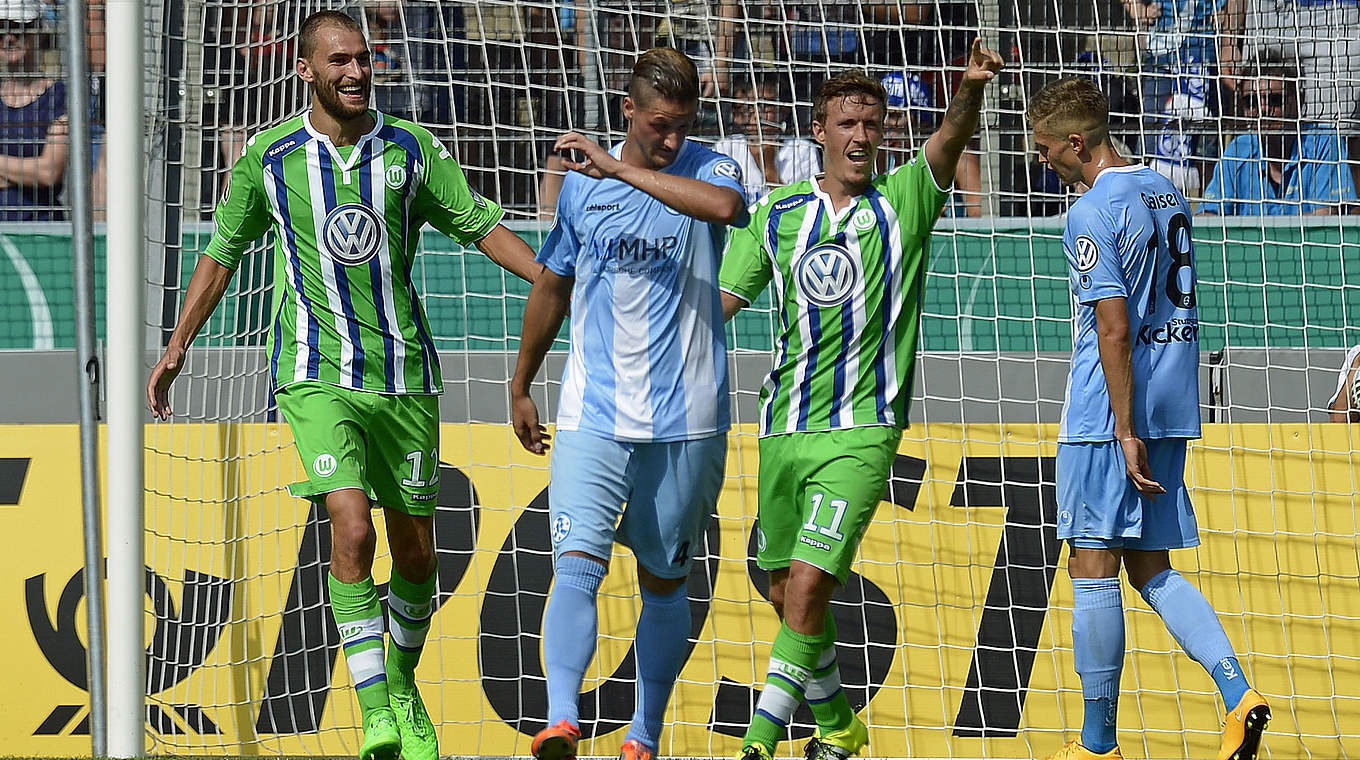 Wolfsberg goalscorers Bas Dost and Max Kruse celebrate their easy victory © 2015 Getty Images