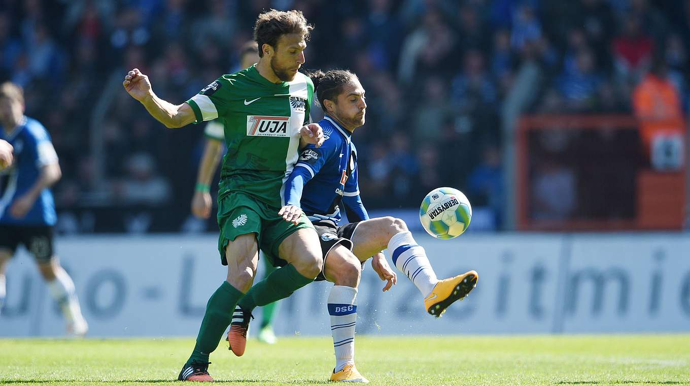 233 Spiele in der 3. Liga: Jens Truckenbrod (l.) im Trikot von Preußen Münster © 2015 Getty Images