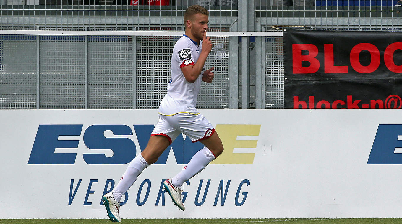 Der Ausgleich für Mainz: Lucas Höler hat getroffen © 2015 Getty Images