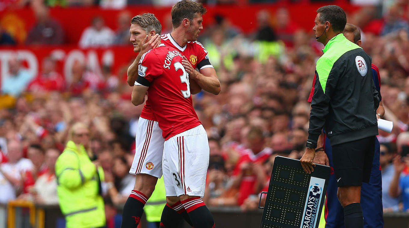Schweinsteiger coming on for Michael Carrick  © 2015 Getty Images