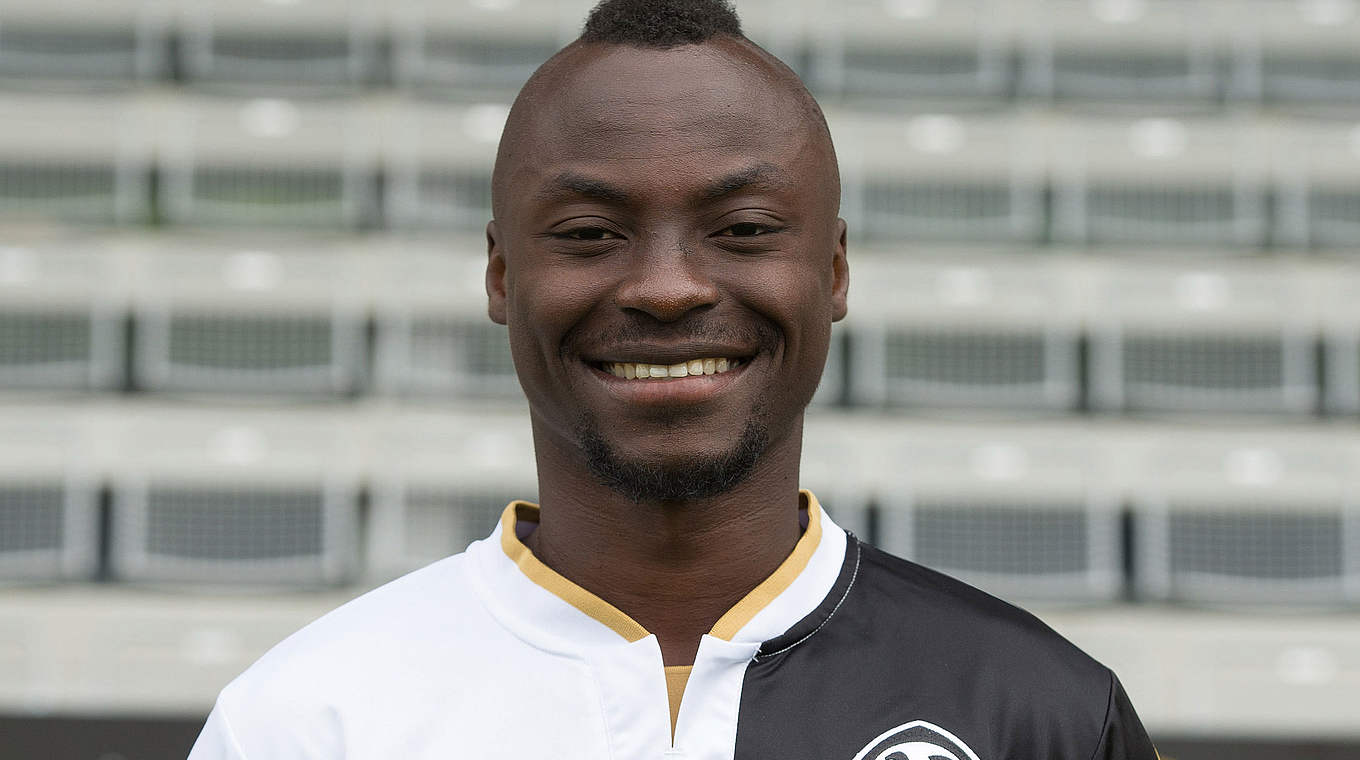 In der vergangenen Saison noch für die Kickers am Ball: Aalens Randy Edwini-Bonsu © 2015 Getty Images