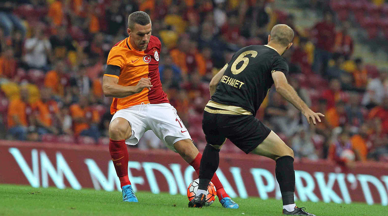 Niederlage mit Galatasaray: Lukas Podolski (l.) © imago/Seskim Photo