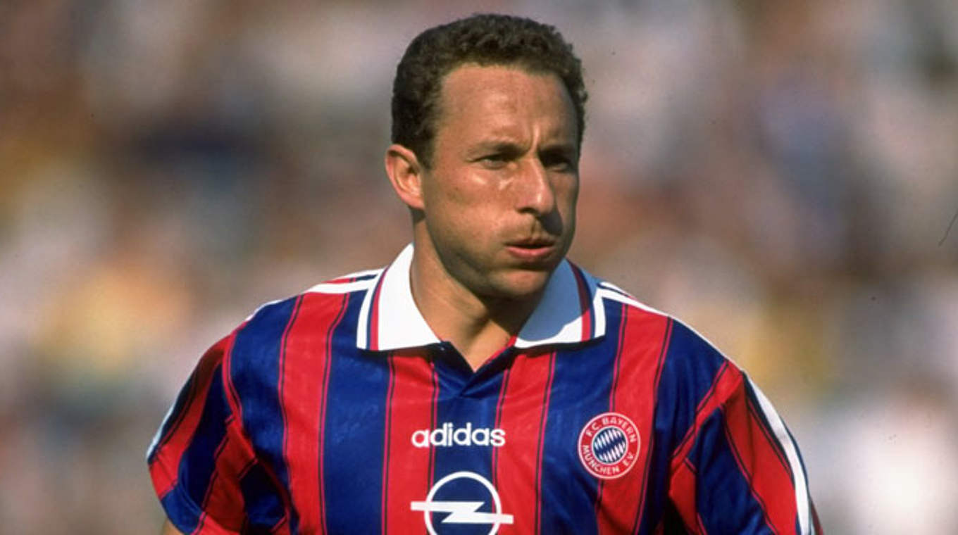 "Tor des Jahres 1995": der französische Stürmer Jean-Pierre Papin vom FC Bayern © Shaun Botterill/Getty Images