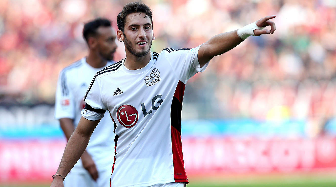 Freistoß-Künstler: Hakan Calhanoglu © 2015 GettyImages