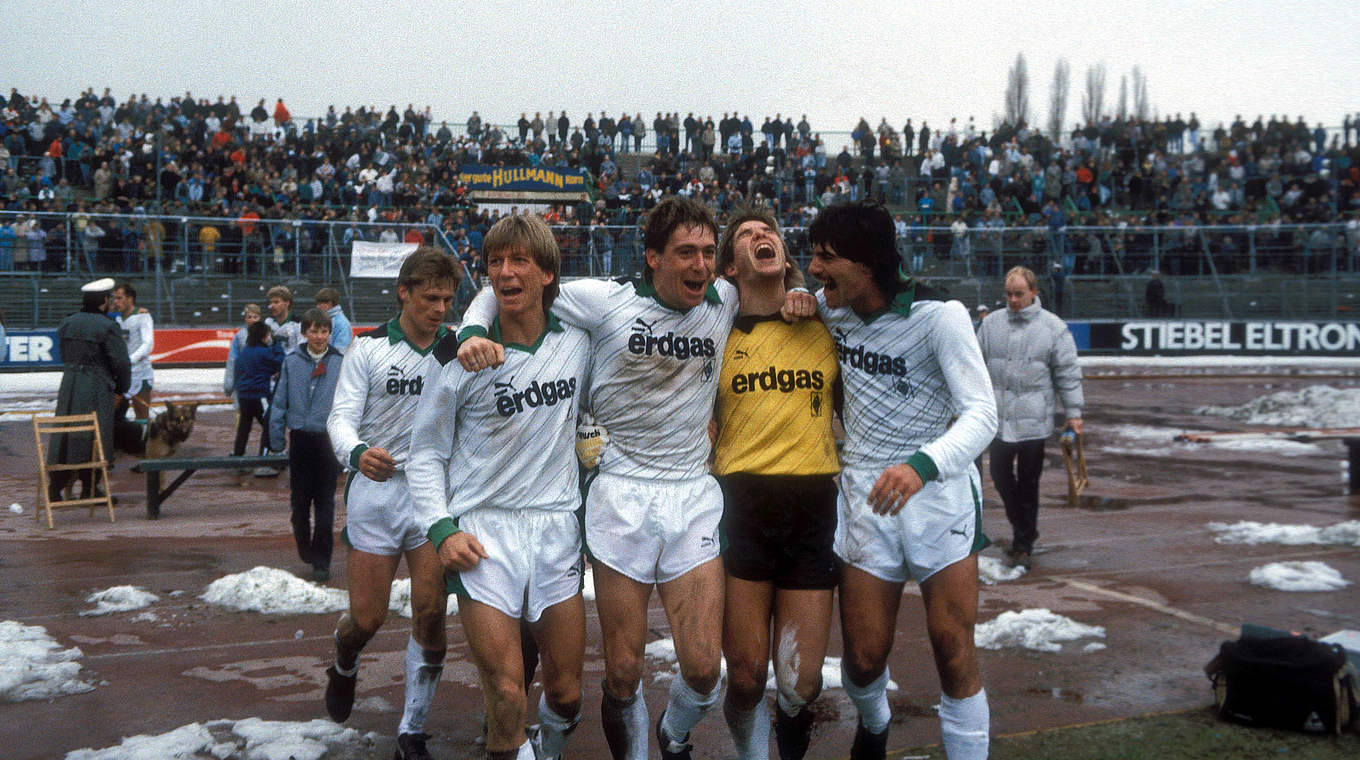 Sieben auf einen Streich: Borowka, Winkhold, Krauss, Kamps, Thiele (v.l.) jubeln 1987 © imago sportfotodienst