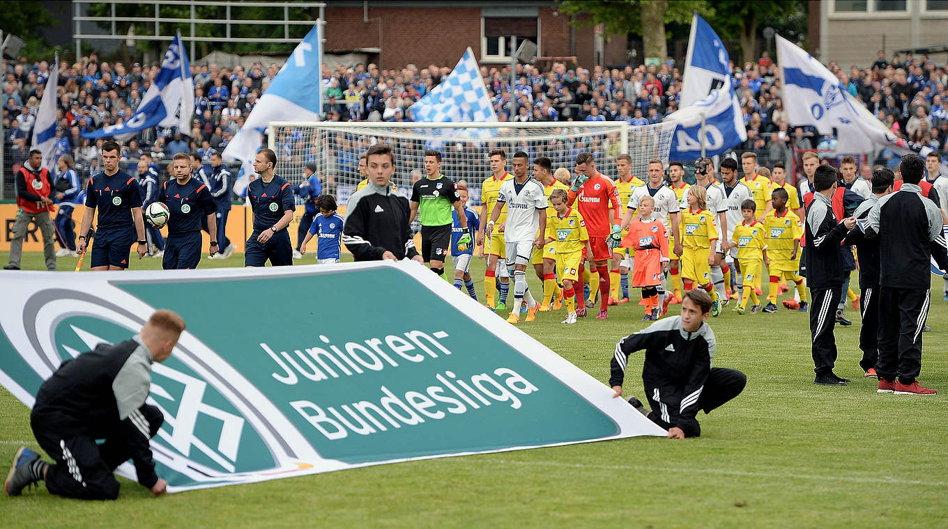 Das Finale im Vorjahr: Schalke gegen Hoffenheim © 2015 Getty Images