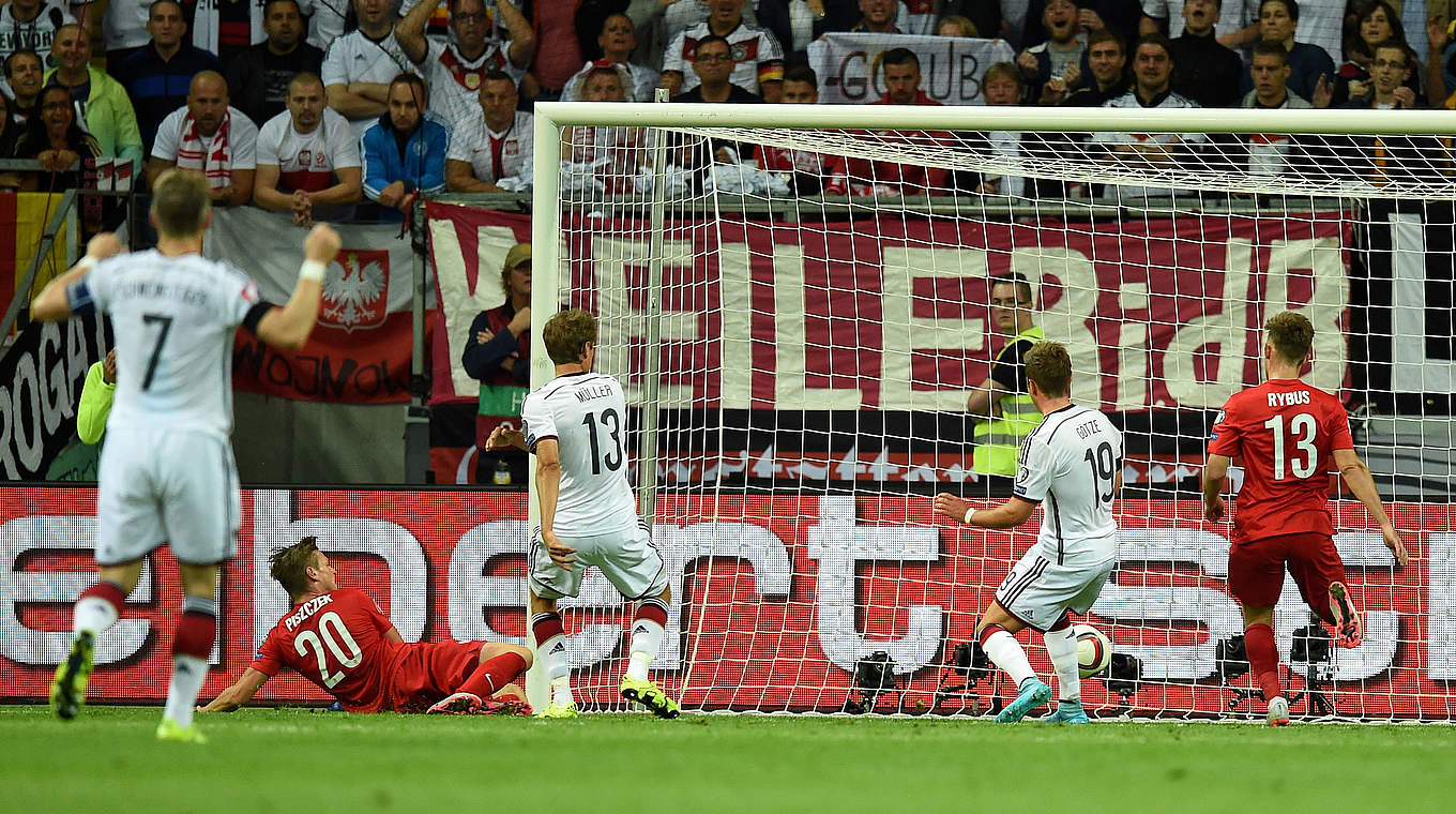 Thomas Müller put Die Mannschaft in front in the 12th minute © 2015 Getty Images