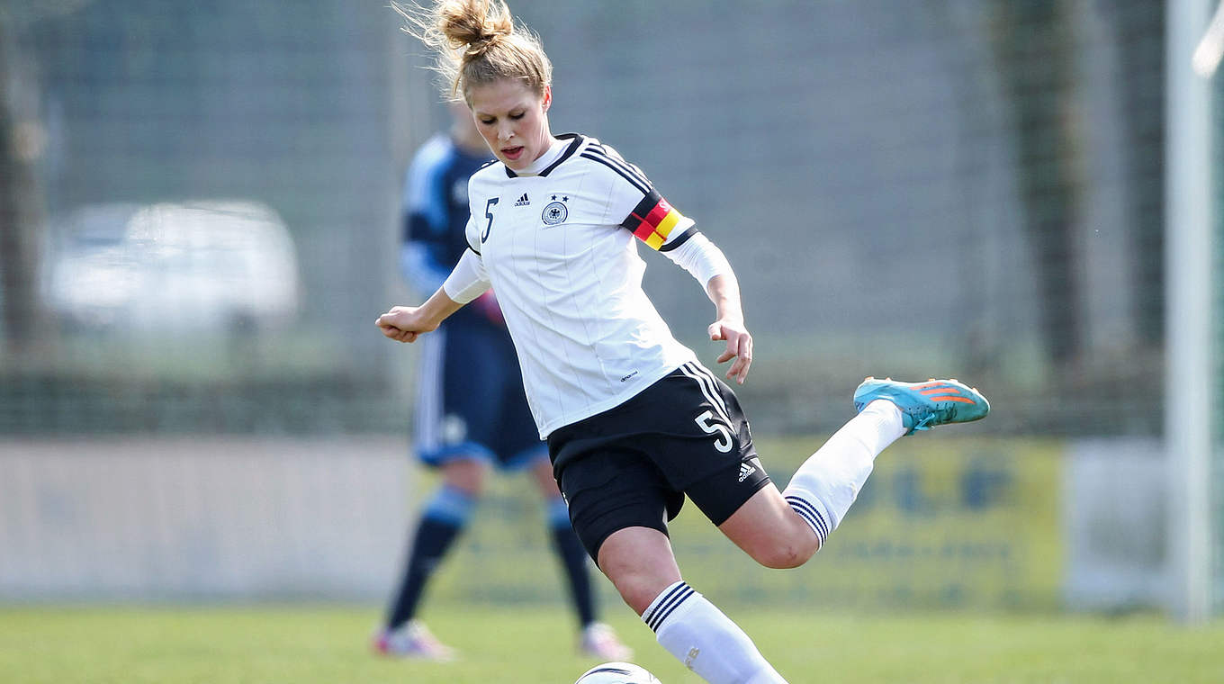 Novizin im A-Team, Führungsspielerin bei der U 20: Rebecca Knaak aus Leverkusen © 2015 Getty Images